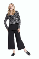 Stay Stylish and Attractive with Online Women's Clothing Boutiques